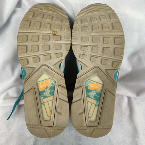 Nike Air Max Coliseum Racer Shoes Women’s Size 7 Teal White Orange 553441-036 - Picture 10 of 11